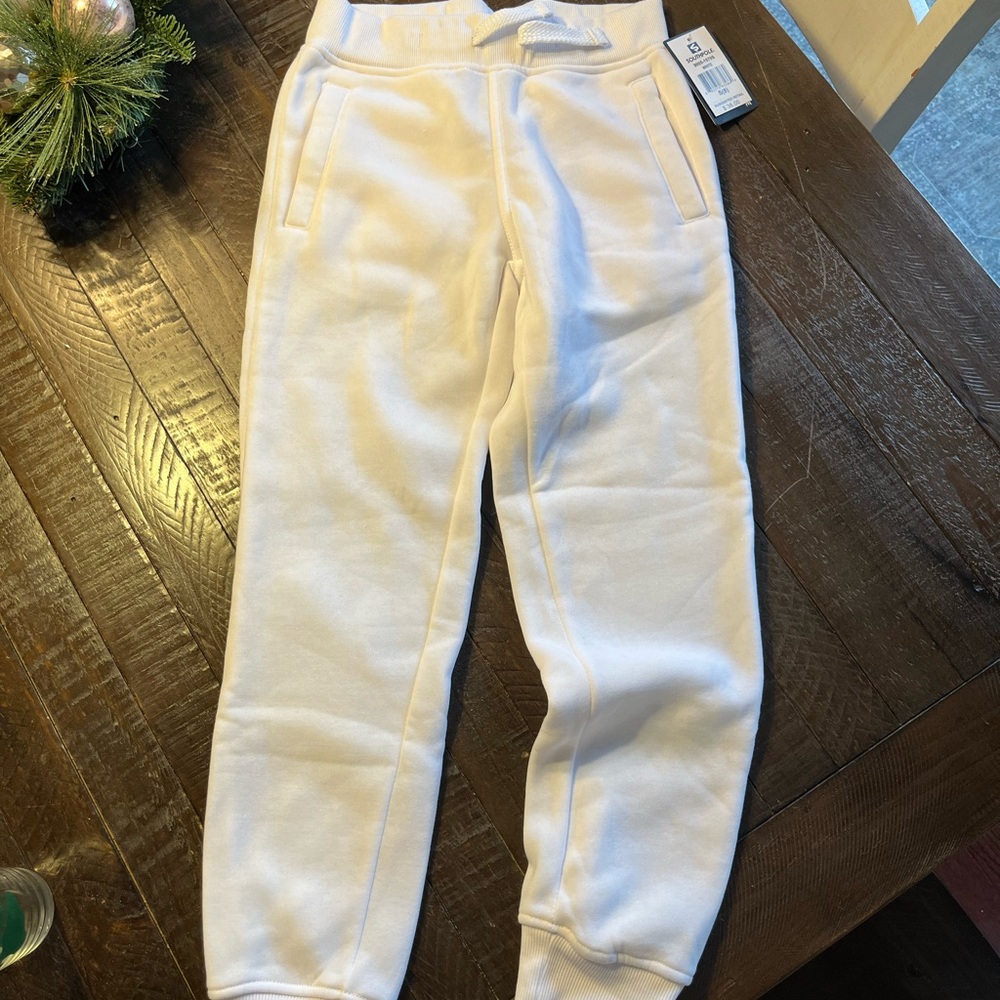 Cozy Kids Joggers in Classic White